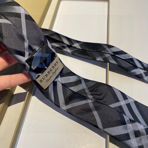 Men's Burberry Tie - Picture 3 of 5